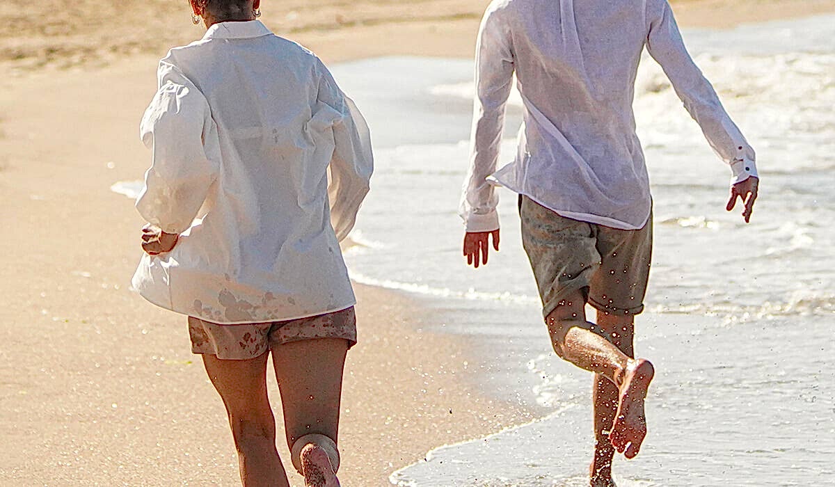 Light Woven Garments